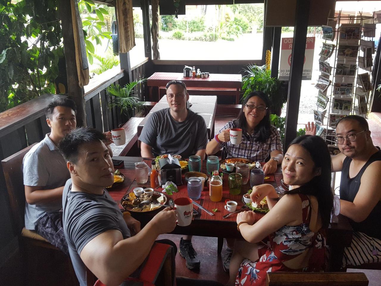La Fortuna Red Frog Hotel מראה חיצוני תמונה