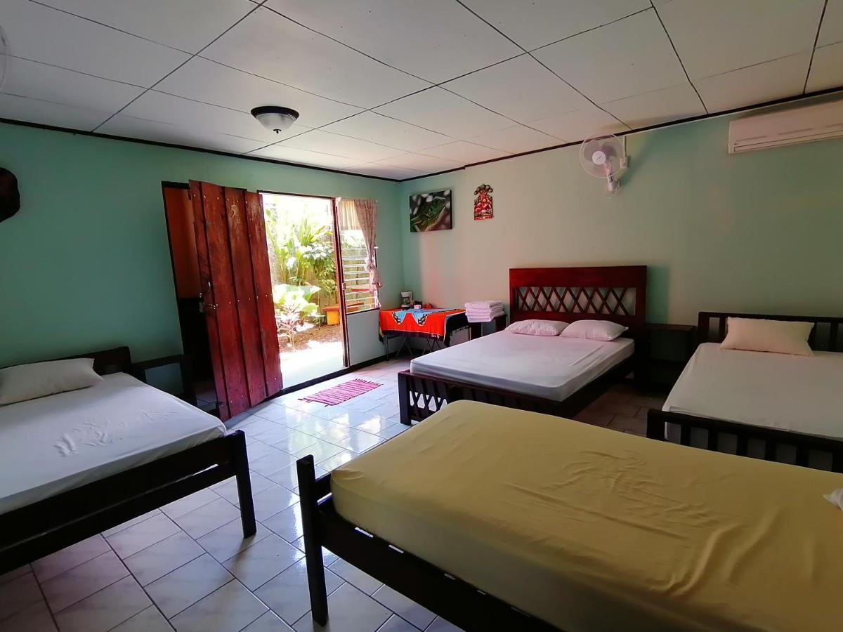 La Fortuna Red Frog Hotel מראה חיצוני תמונה