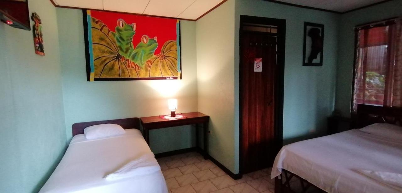 La Fortuna Red Frog Hotel מראה חיצוני תמונה