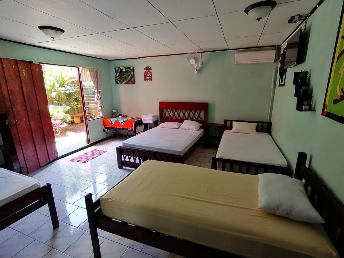 La Fortuna Red Frog Hotel מראה חיצוני תמונה